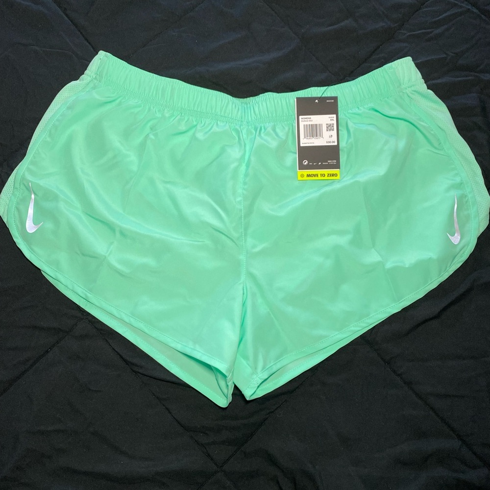 Nike tempo highcut running shorts size XXL